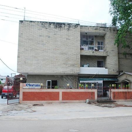 Charans Guest House Lucknow Exterior photo